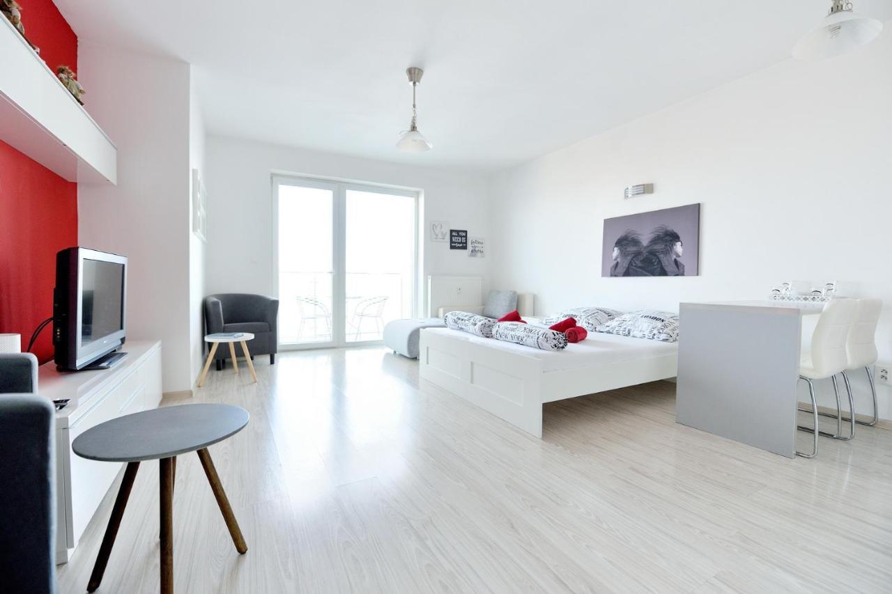 Apartman Centroom Piest'any Exterior foto